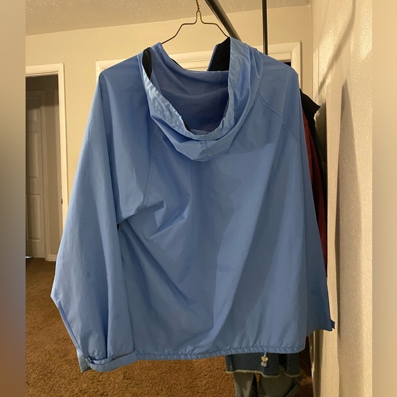 blue pullover windbreaker - Picture 2 of 3